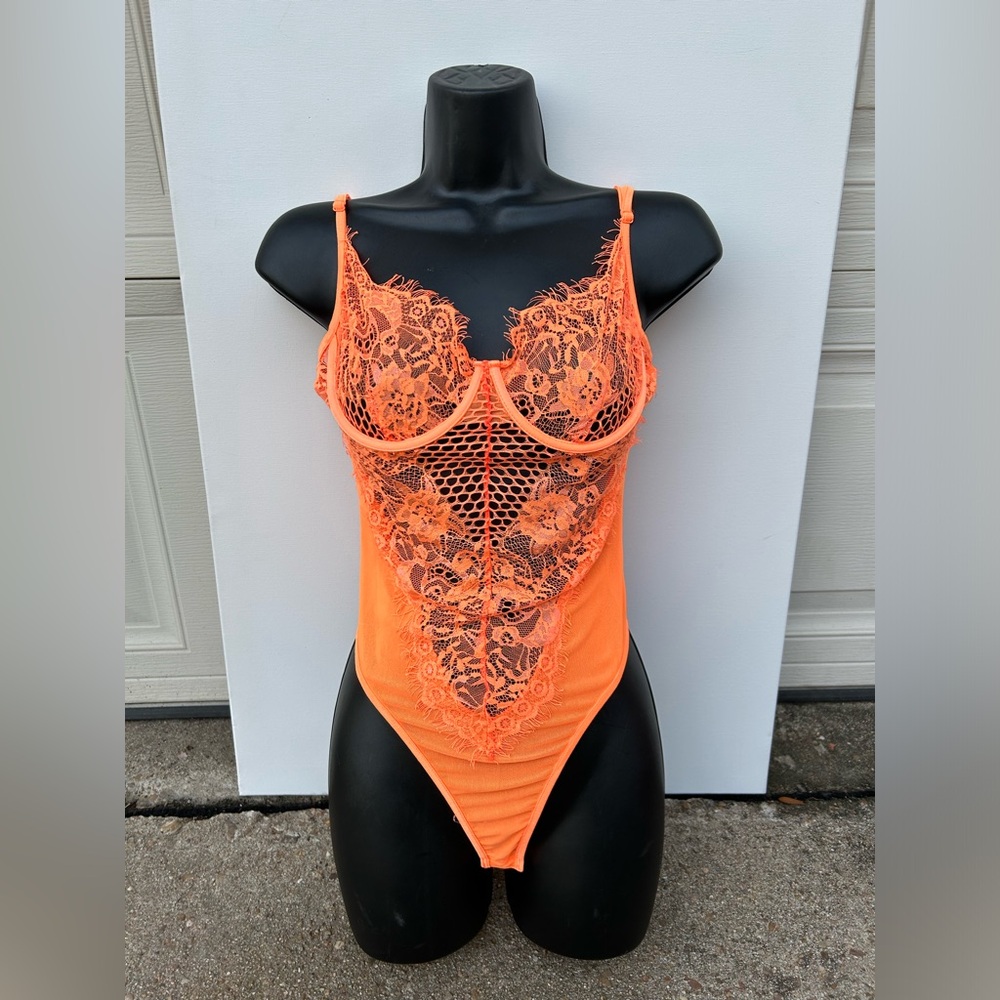 ℒ𝒶𝒸ℯ • bodysuit #orange